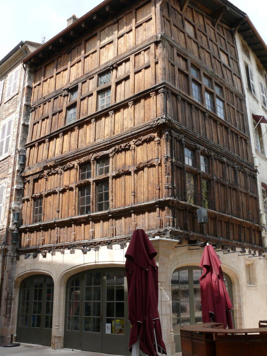 Maison de Bois in Mâcon, half-timbered façade, symbol of the historic center
