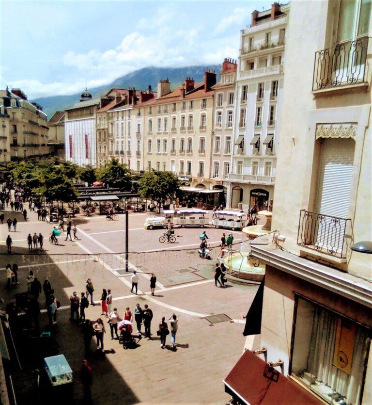 Place Grenette à Grenoble