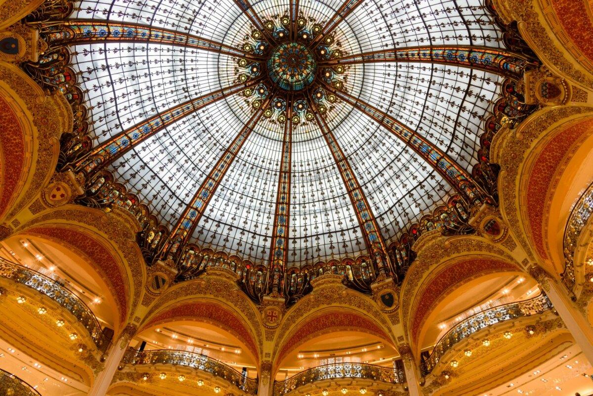 Dome of Galeries Lafayette Haussmann near the Opéra, glass roof and balconies