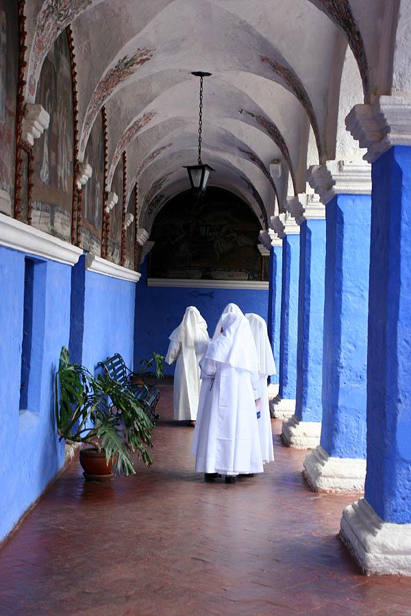 Arequipa, Santa Catalina convent, blue cloister