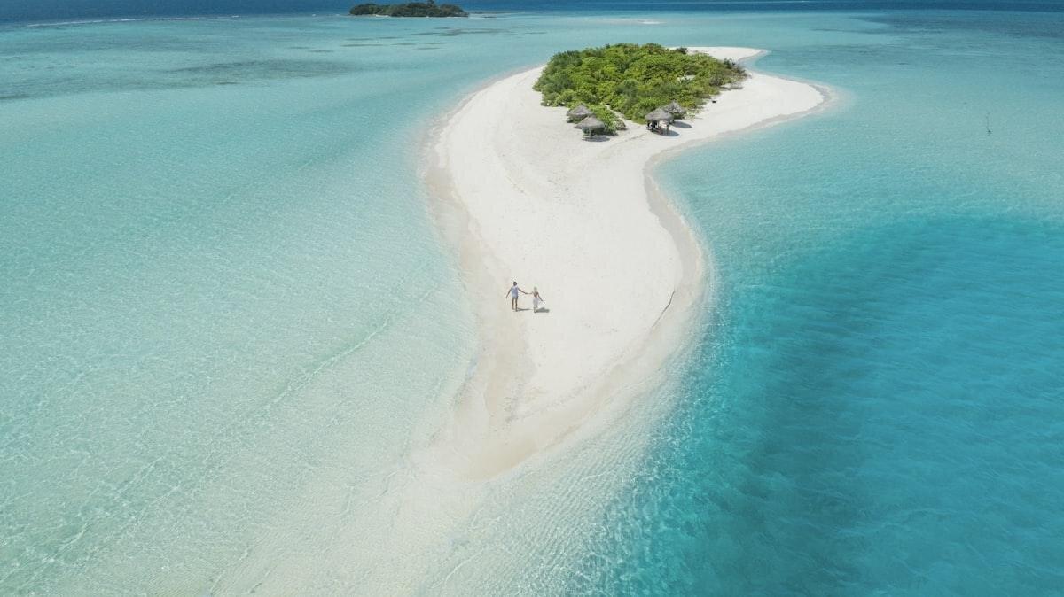 Plage paradisiaque de Cancun au Mexique avec sable blanc et eau turquoise