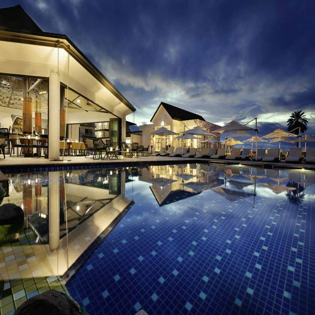 Piscine luxueuse dans un resort all inclusive