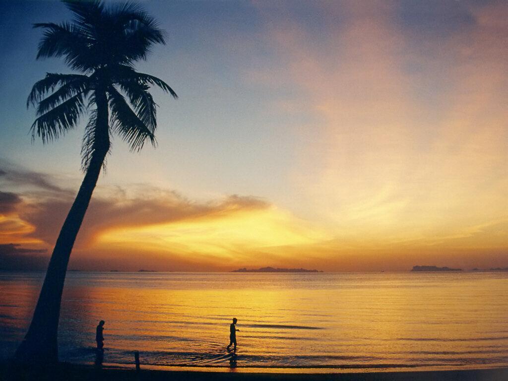 Sunset on Lipa Noi beach in Koh Samui