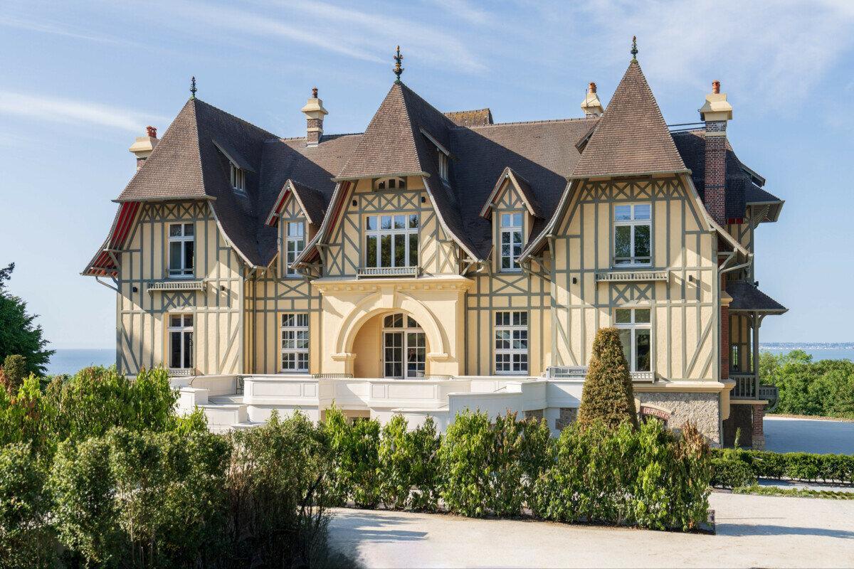 Belle-Époque-Herrenhaus von Maison Douce Époque mit Blick auf die Côte Fleurie