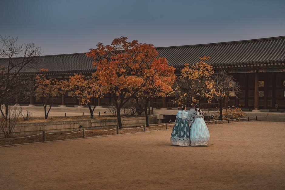 Women in hanbok in Gyeongbokgung Palace in Seoul in autumn