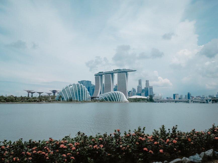 Marina Bay Sands and Singapore skyline with Gardens by the Bay, 3-day stay