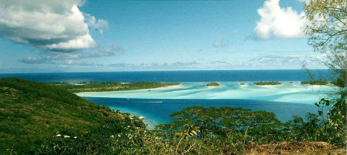 Laguna de Bora Bora, una de las islas más bellas de Polinesia Francesa
