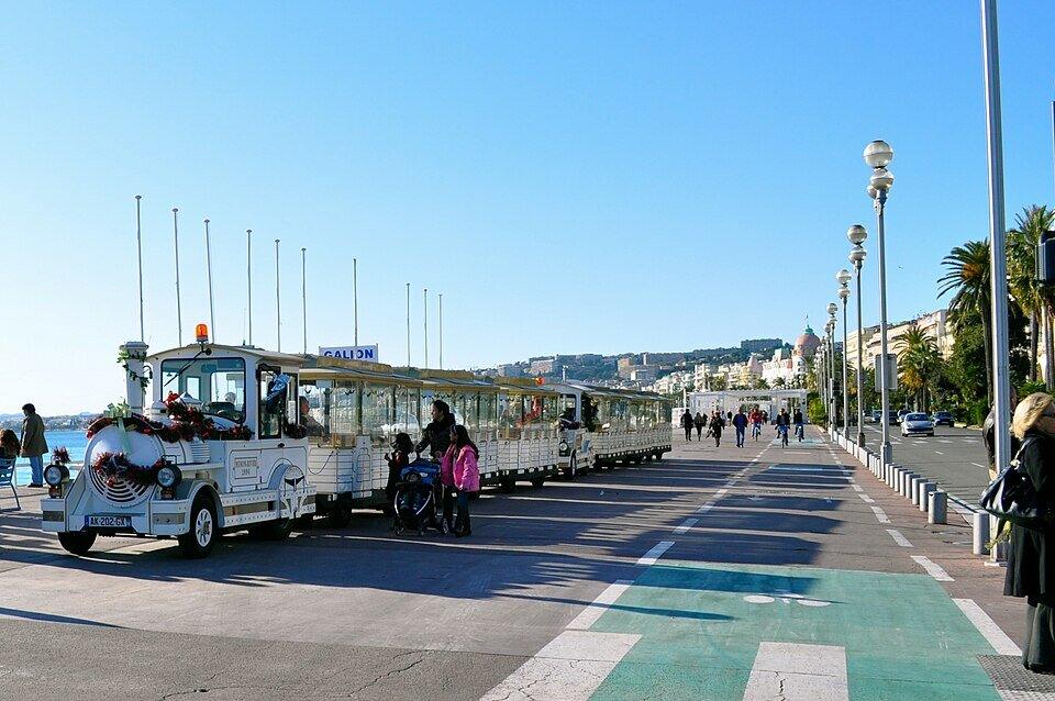 Niza en el Paseo de los Ingleses para viajar a Francia en septiembre